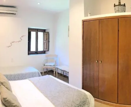 Casa rural Miquel - En Pleno Bosque Y Cerca De La Playa - Increibles Rutas Btt